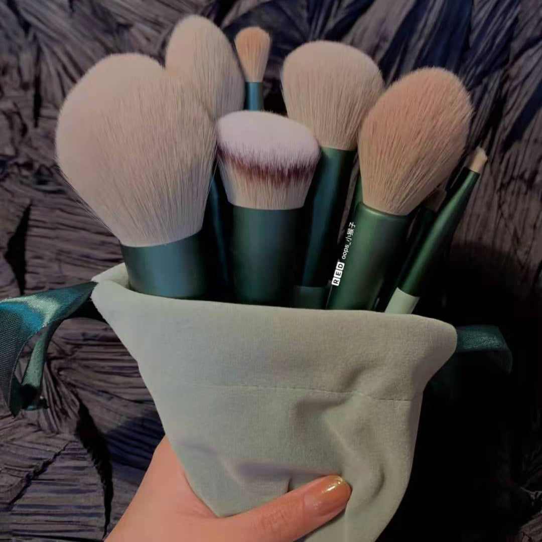 13-Piece Makeup Brush Set – Foundation, Concealer, Blush, Eyeshadow & Powder Brushes